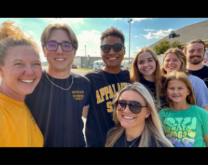 Helene volunteers App State students